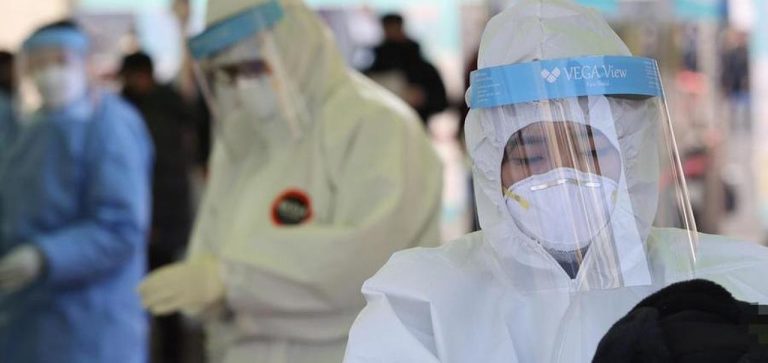 Coronavirus, in Cina confermato il primo caso di contagio della “variante inglese”
