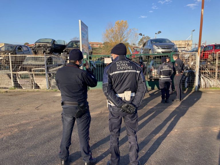 Sequestrati 6 impianti di autodemolizione e 15 carroattrezzi, a carico di 16 diverse aziende di Roma e Fiumicino: 38 persone indagate