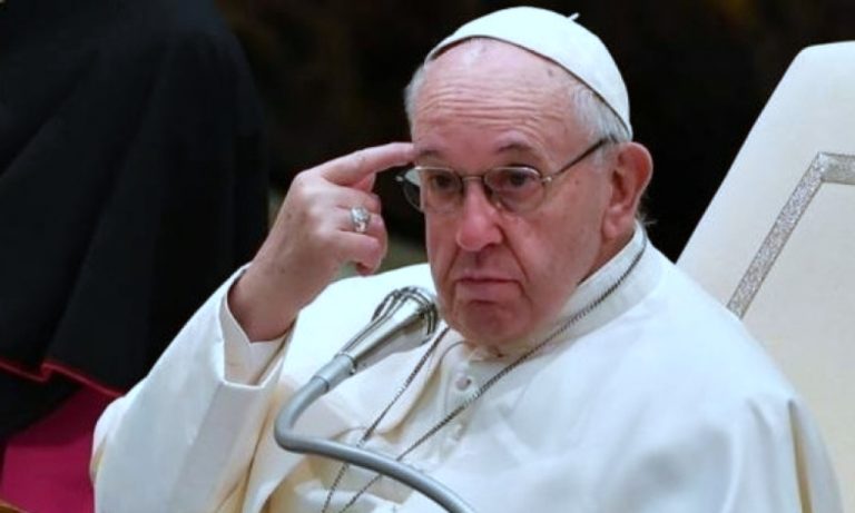 Il nuovo appello di Papa Francesco: “Guerra assurda, il diritto alla pace è sacro”
