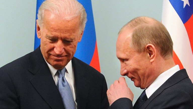 Russia, per il premier Putin “Il presidente Joe Biden è un professionista, dovremo lavorare con lui molto attentamente, nulla deve essere lasciato al caso”