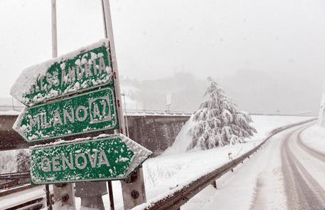 Liguria, nevicate sulla A26 Genova-Gravellona Toce