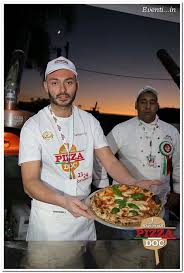 Somma Vesuviana (Napoli), Festeggia i propri 37 anni donando pizze ai bisognosi del paese