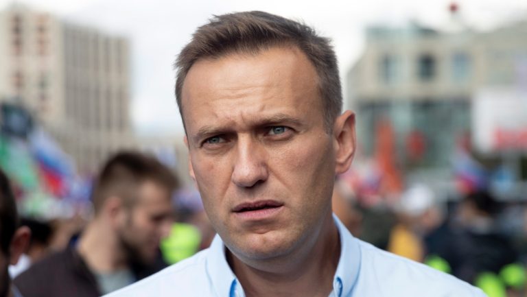 L’attivita Alexei Navalny avrebbe scoperto la cospirazione che ha portato al suo avvelenamento