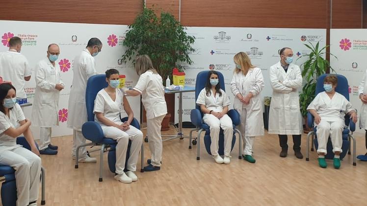 “Vaxi Day”: all’ospedale Spallanzani vaccinati i primi tre italiani