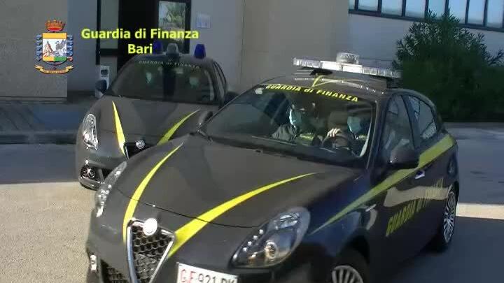 Bari, droga ed estorsioni: 13 arresti da parte della Finanza