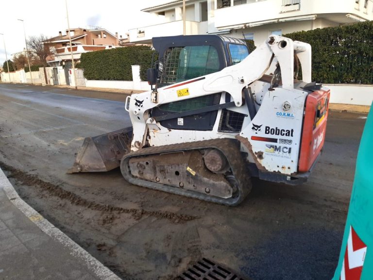 Maltempo a Santa Marinella: continuano i lavori di messa in sicurezza del lungomare