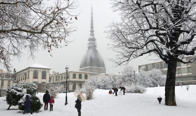 Forti nevicate anche in Piemonte e a Torino