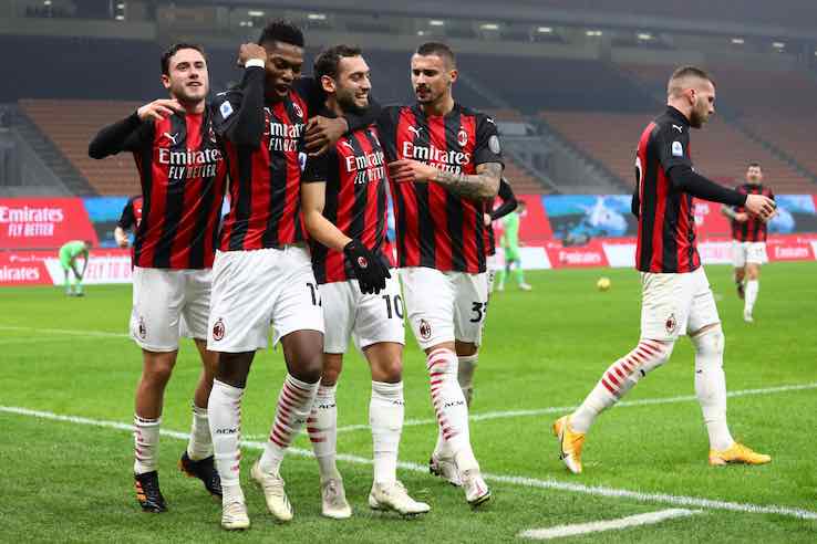 Calcio, in seria A volano le milanesi che distanziano la Juve e la Roma