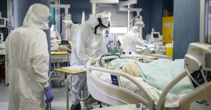 Coronavirus, l’Italia al terzo posto al mondo per mortalità in rapporto alla popolazione