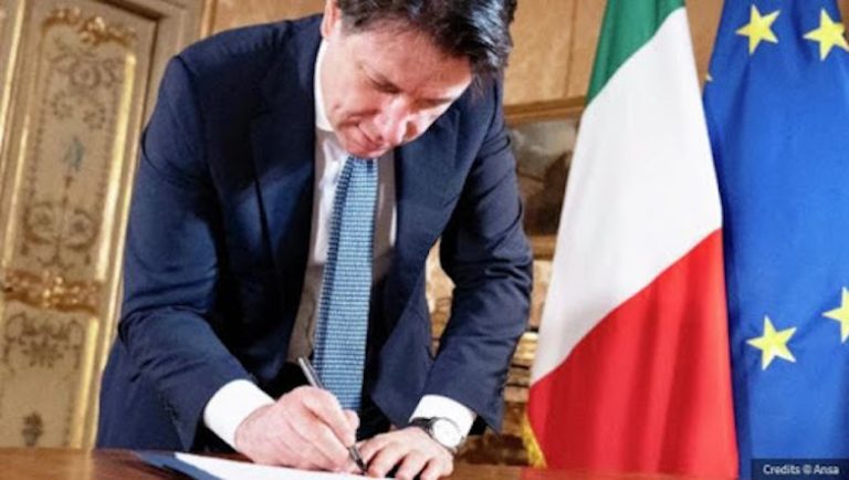 Dpcm: vietato uscire dalle città a Natale e Capodanno