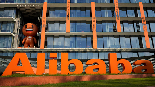 Cina, le autorità antitrust hanno avviato un’indagine su Alibaba Group per “sospette pratiche monopolistiche”