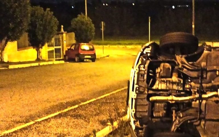 Atti vandalici sulle auto in sosta: indagano i Carabinieri di via Livorno
