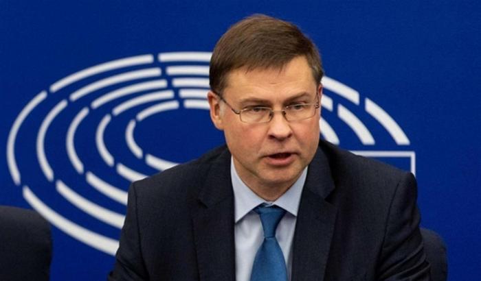 Crisi di governo in Italia, i timori di Dombrovskis: “Speriamo che l’instabilità politica non ostacoli il lavoro del Recovery Plan”