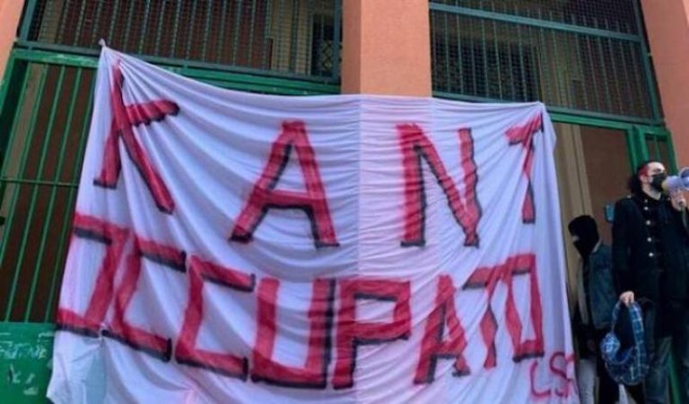 Coronavirus, da lunedì tornano a scuola gli studenti in cinque Regioni. Tensioni al liceo Kant della Capitale