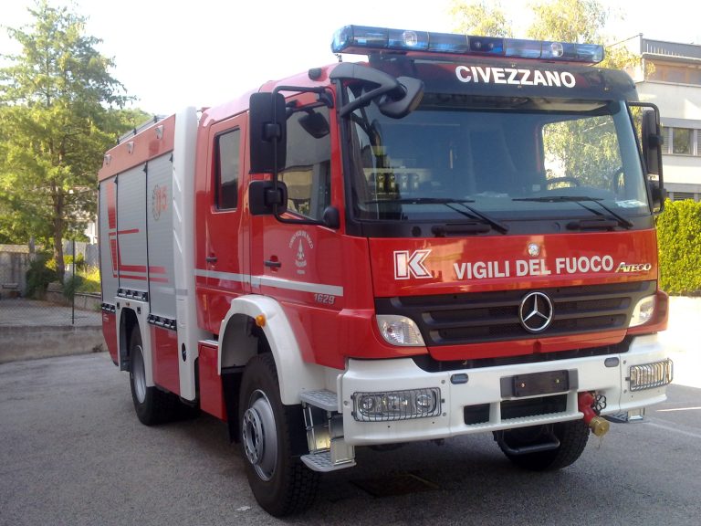 Alto Adige: in fiamme un furgone: muore un 60enne