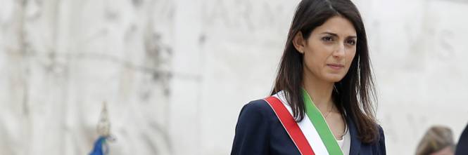 “Giornata della memoria”, parla la Sindaca Raggi: “E’ solo tramite il ricordo che possiamo tenere la barra dritta ed impedire derive razziste e xenofobe”