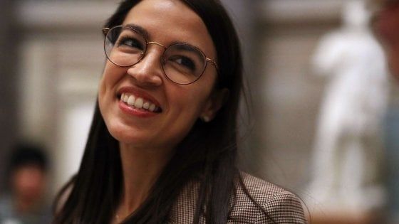 Usa, la democratica Cortez: “Durante l’assalto in Campidoglio ho temuto di essere uccisa”