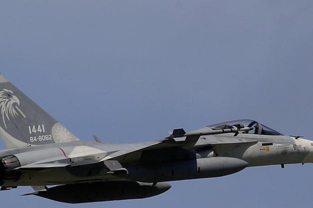 Taiwan denuncia le incursioni di aerei da guerra cinesi nel proprio spazio aereo
