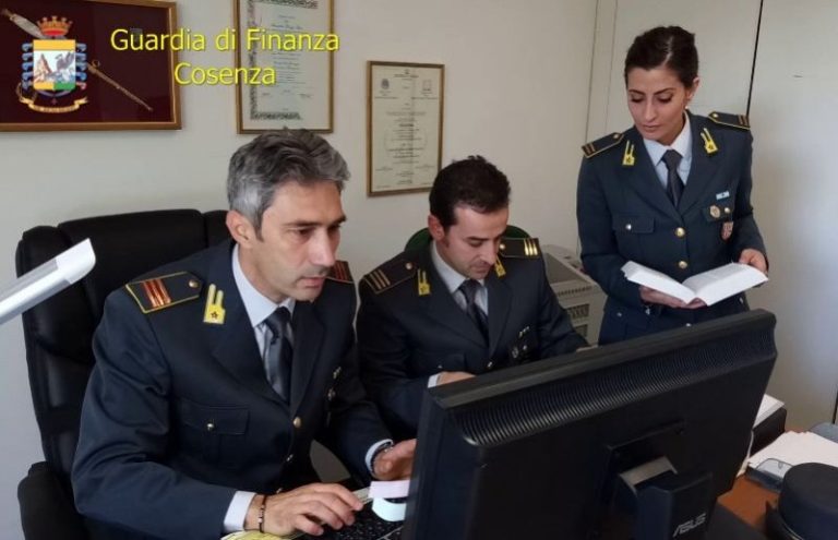 Cosenza: danno erariale da un milione di euro per il servizio idrico. Indagati 17 assessori