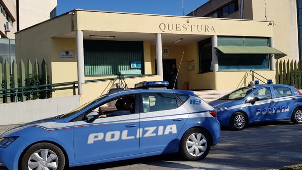 Terni: è accusato di avere abusato per anni della figlia diciassettenne: arrestato 43enne dell’est asiatico