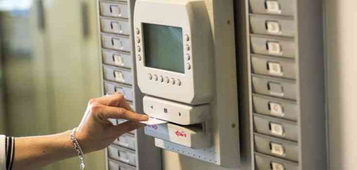 Ischia, 32 dipendenti della Asl Napoli 2 rinviati a giudizio per assenteismo e peculato