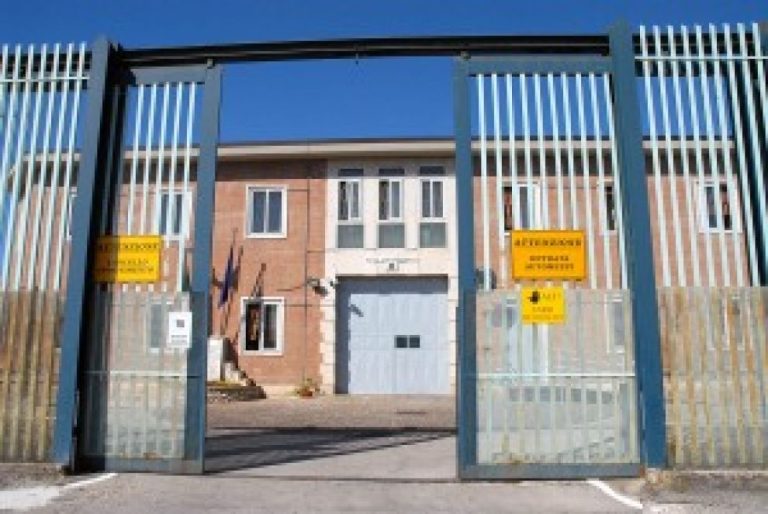 Bellizzi Irpino (Avellino), detenuto operato d’urgenza: aveva 17 ovuli di cocaina nell’intestino