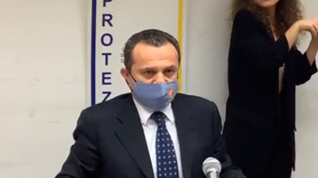 Coronavirus, l’ira del sindaco di Messina Cateno De Luca: “Sono invece indignato per l’omertà della classe politica”
