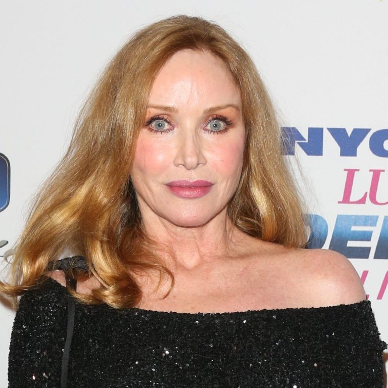 Cinema, si è spenta a 65 anni Tanya Roberts: era famosa per “Charlie’s Angels”