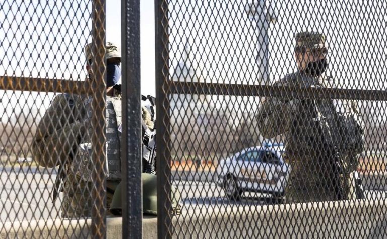 Usa, arrestato un uomo pesantemente armato nei pressi di Capitol Hill a Washington