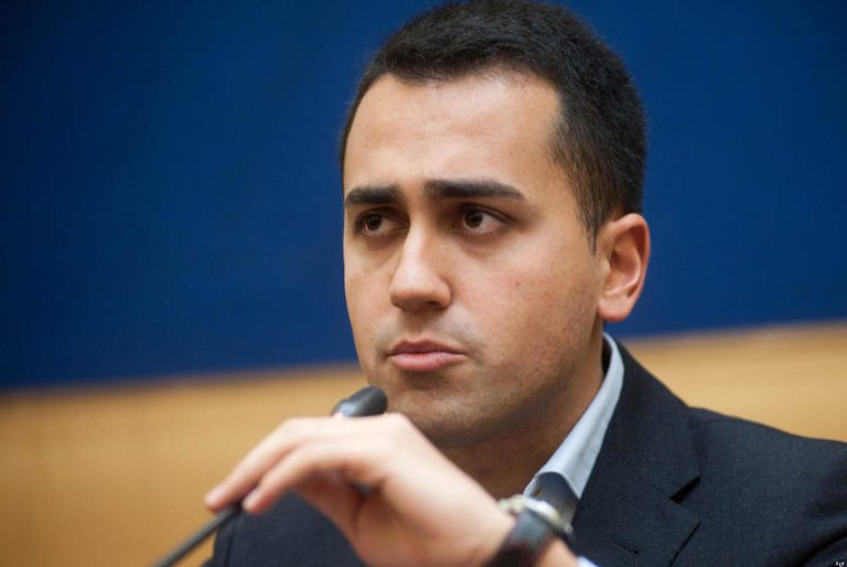 “Giornata della memoria”, parla il ministro Di Maio: “In questa simbolica data, in cui la più abietta tra le tragedie della storia lasciò il posto alla scintilla della speranza, teniamo vivo il ricordo della Shoah2