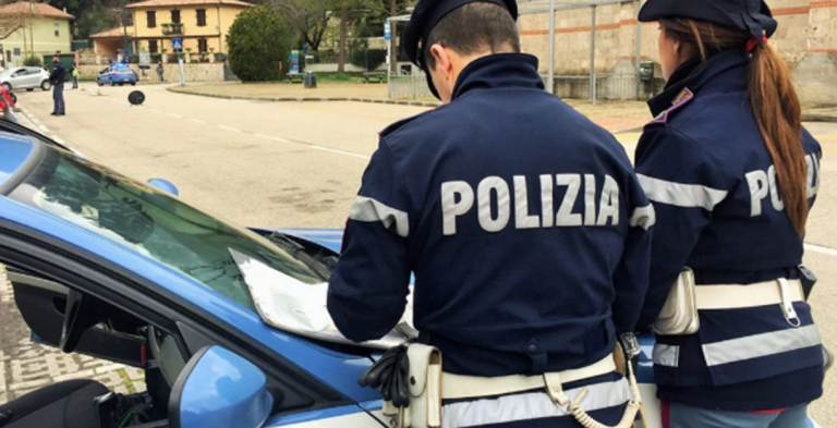 Trieste, 13enne aggredita da cinque suoi coetanei minorenni