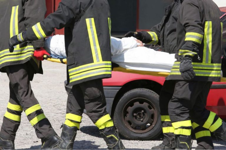 Shock a Milano: un uomo si dà alle fiamme vicino la Stazione Centrale