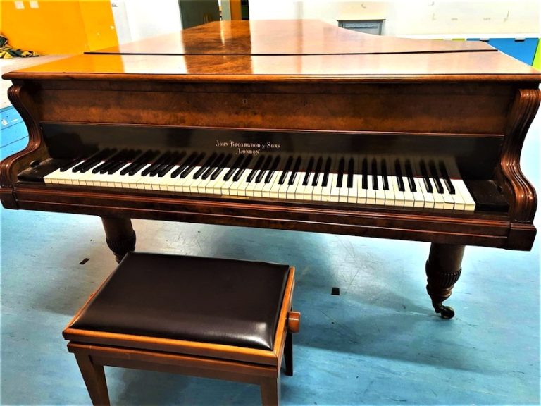 Un pianoforte per la Scuola Don Milani, il Sindaco di Cerveteri: “Speranza per i ragazzi e per la musica”