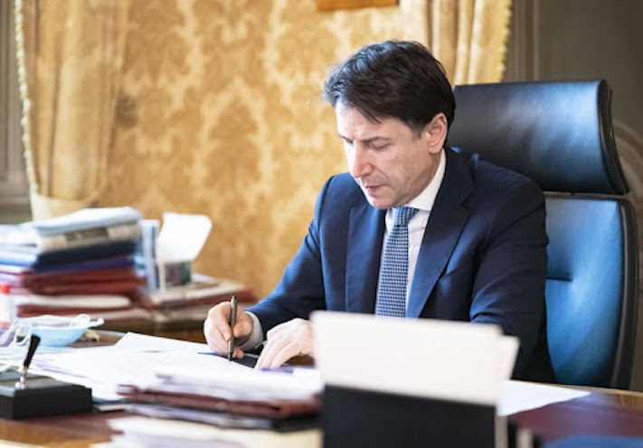 Il Governo approva il Recovery Plan, Italia Viva si astiene. Oggi il partito di Renzi decide se rimanere o lasciare la maggioranza