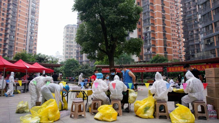 Cina: migliaia di infezioni asintomatiche potrebbero aver colpito gli abitanti della città di Wuhan