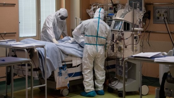 Coronavirus, sono 313 i medici morti per Covid in Italia