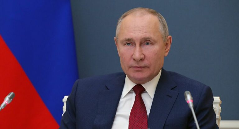 Russia, il 48% della popolazione vorrebbe Putin ancora presidente dopo il 2024
