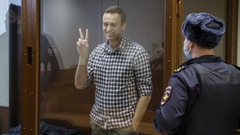 Per Amnesty International Alexei Navalny “non è più un prigioniero di coscienza”