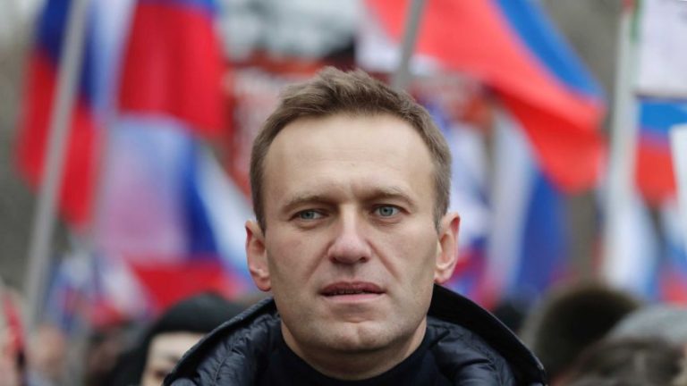 Russia, l’oppositore Alexei Navalny rischia sino a tre anni di carcere