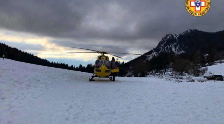 Piemonte, sono morti i due scialpinisti dispersi sotto una valanga al confine tra i comuni di Cesana e Sauze di Cesana