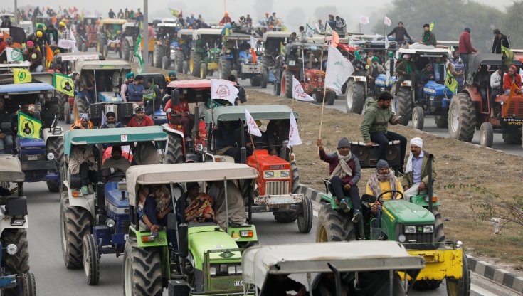 India, centinaia di poliziotti schierati contro le proteste degli agricoltore in tutto il Paese