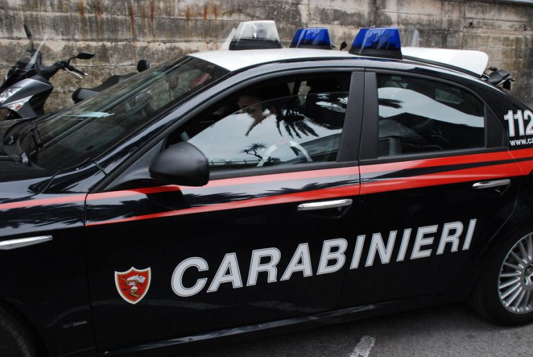 Sicilia, blitz dei carabinieri tra Alcamo e Partinico contro lo spaccio di droga: cinque arresti