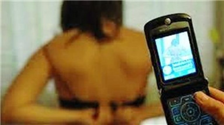 Cagliari, ricatto “revenge porn” nei confronti di una 39enne