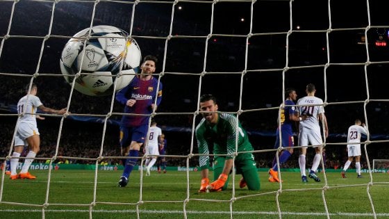 Champions League: pesante sconfitta del Barcellona. Vittorie del Paris Saint Germain e del Liverpool