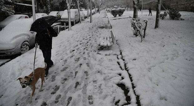 Meteo: allerta neve nel Lazio e nella Capitale