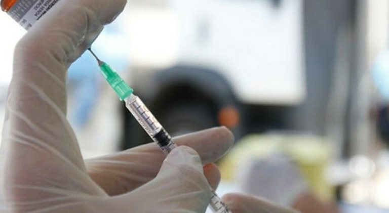 Coronavirus, aumentano i contatti delle Regioni con gli intermediari per l’acquisto “fai-da-te” del vaccino