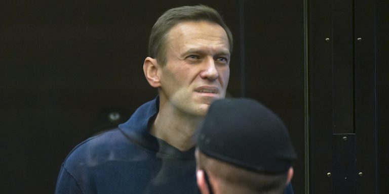 Russia, si è aperto oggi il processo per diffamazione nei confronti di Alexei Navalny