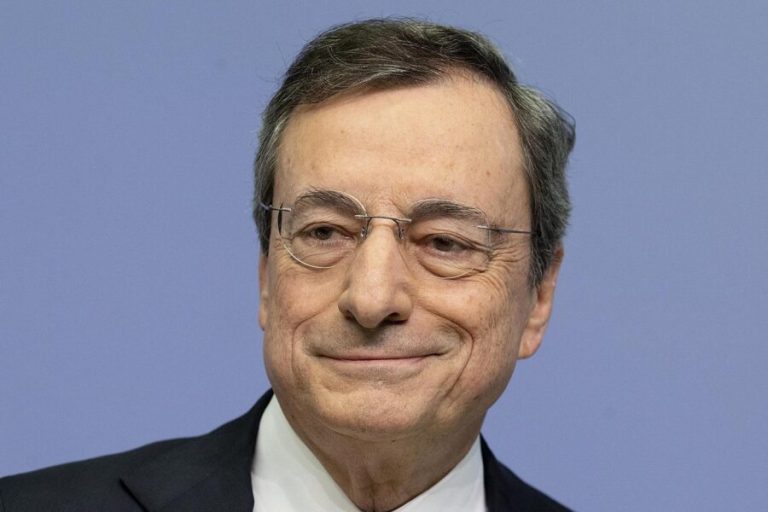 Le priorità del governo Draghi: ristori, sanità, economia e scuola. Mercoledì la fiducia al Senato