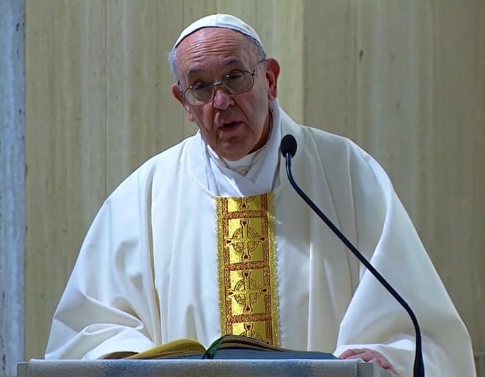 Vaticano, parla Papa Francesco: “I Rom vanno accolti e rispettati”