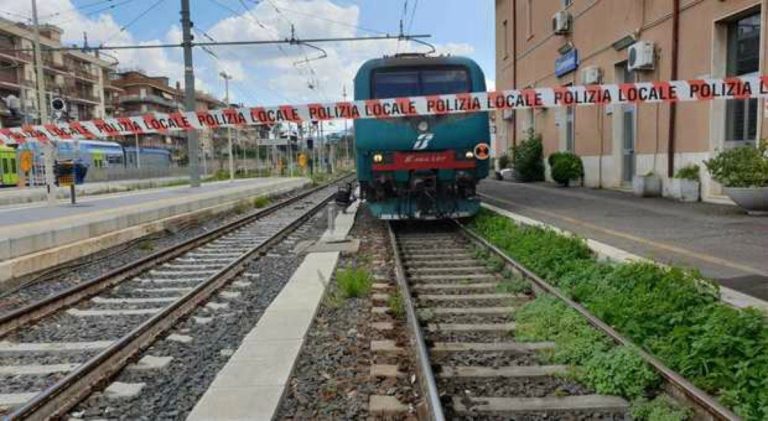 Tragedia sfiorata a Melzo (Milano): 13enne urtato da un treno è stato poi ricoverato in ospedale